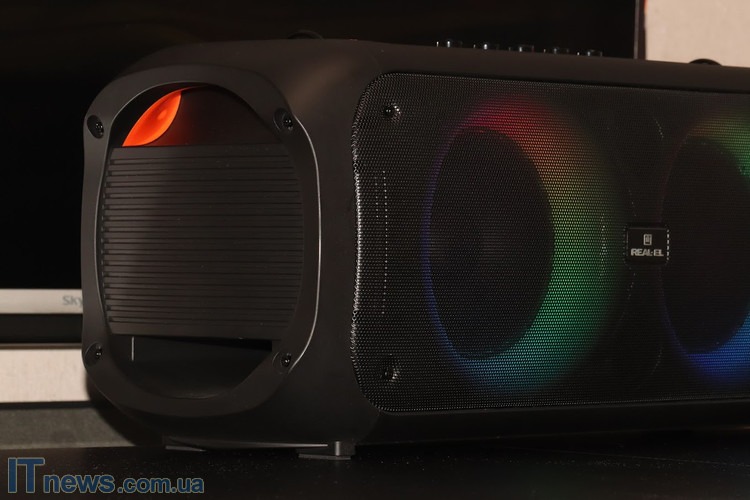 REAL-EL_X-795_portable_acoustics